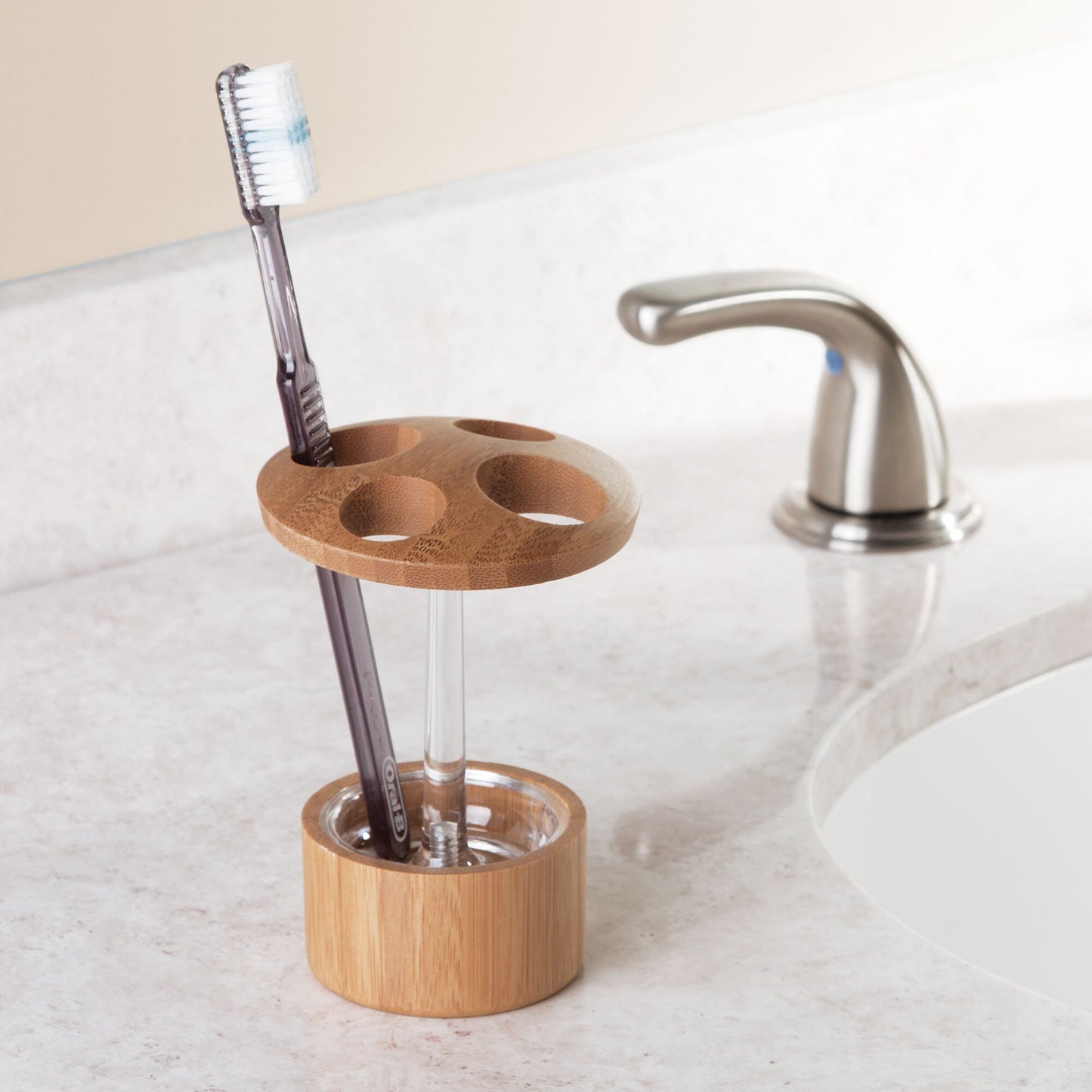 Soporte de cepillo dental 3.2" x 3.3" x 5"