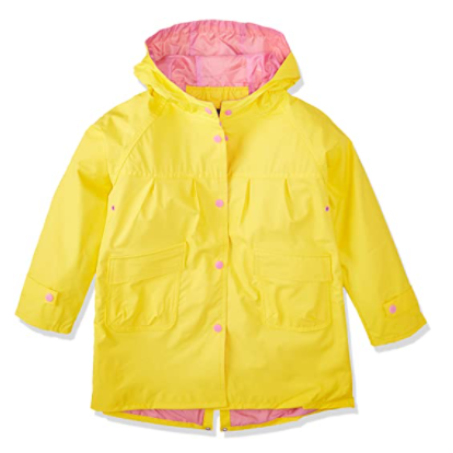 Chaqueta de lluvia amarilla con botones rosa