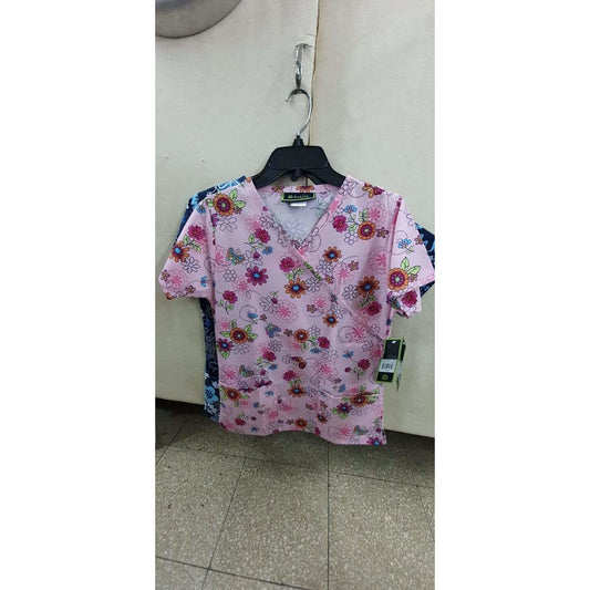 UNIFORME ROSADO CON DISEÑOS