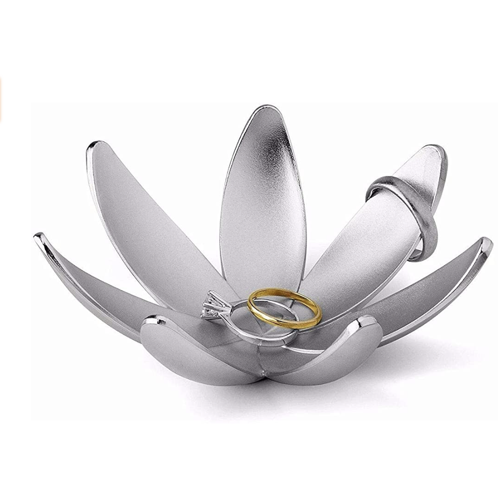 Magnolia Ring Holder Chrome