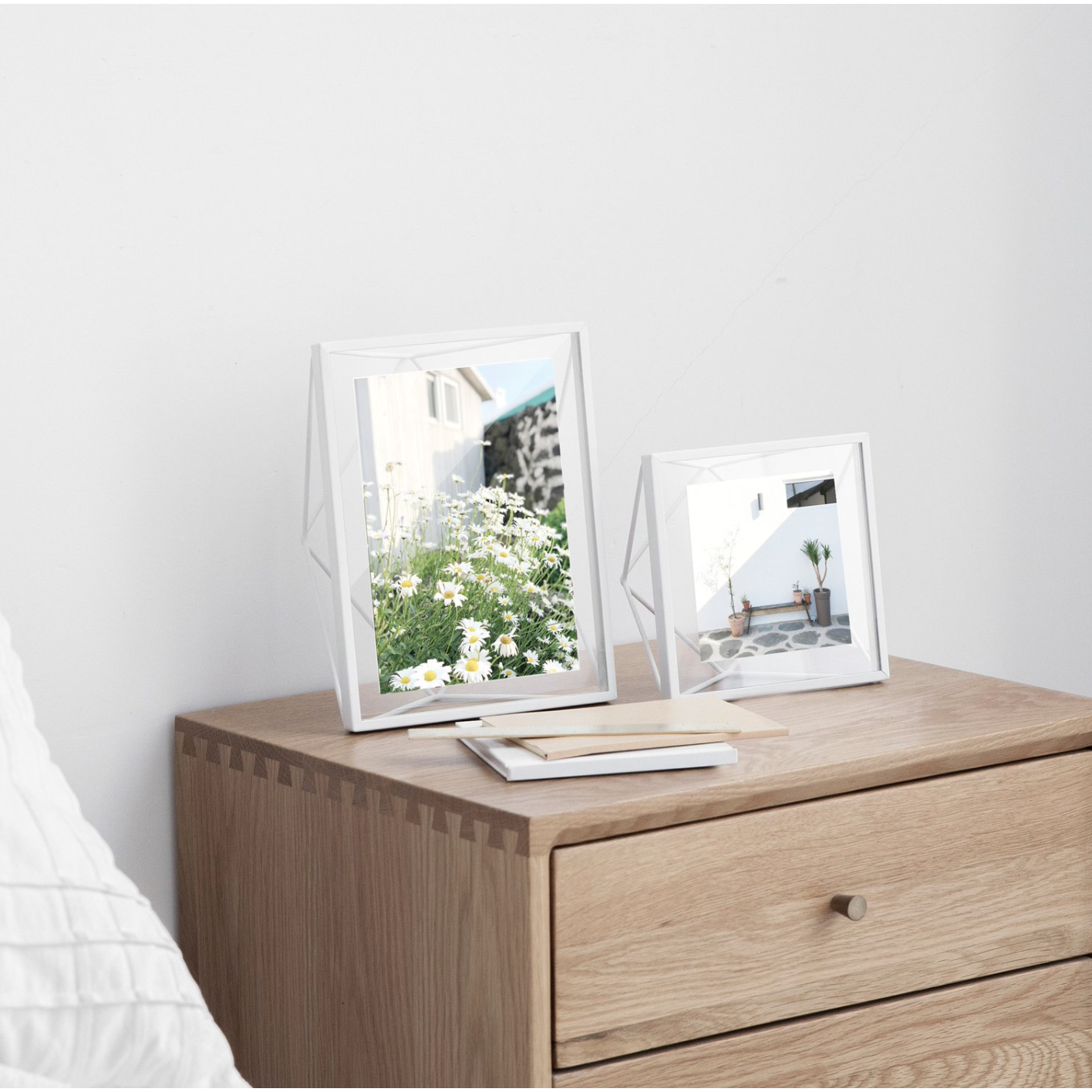 PRISMA PICTURE FRAME WHITE  5" x 7"