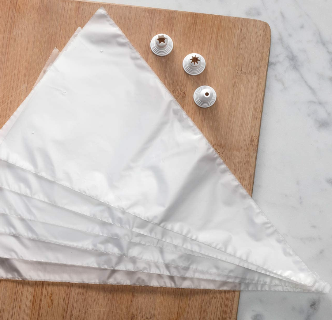 Set of  20 Disposable Decorating Bags &  3 Nozzles