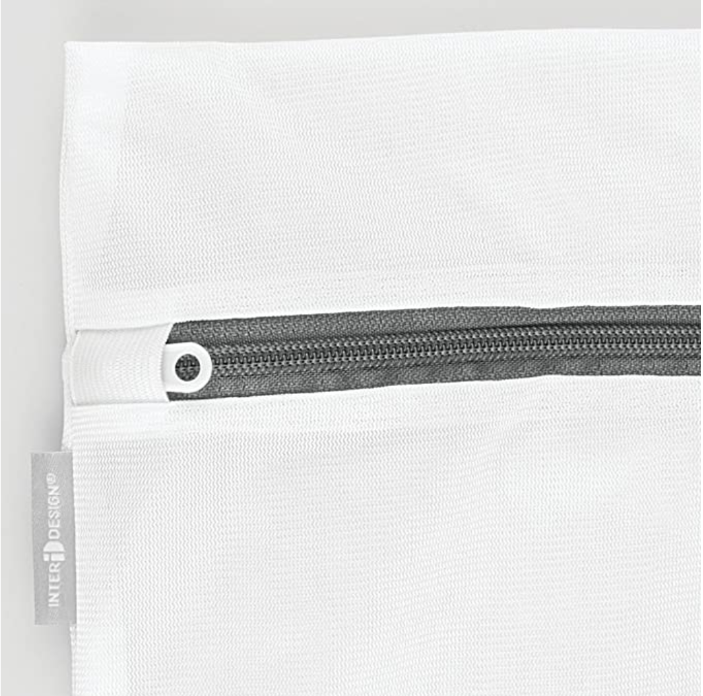 WHITE MESH WASH BAGS  2 PC SET
