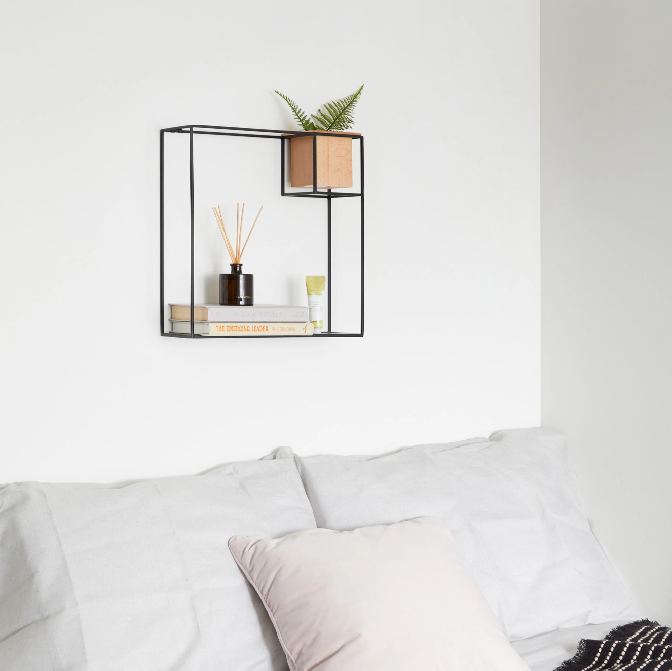 CUBIST WALL DISPLAY LARGE SAND / BLK