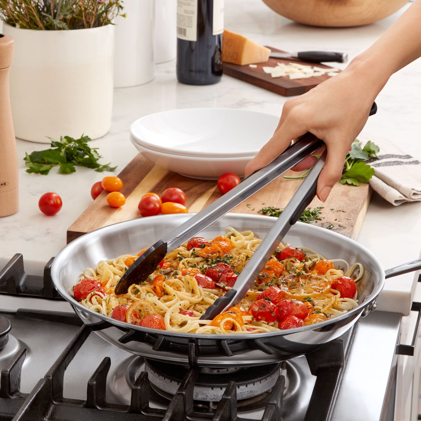 OXO GG 12IN TONGS WITH NYLON HEADS