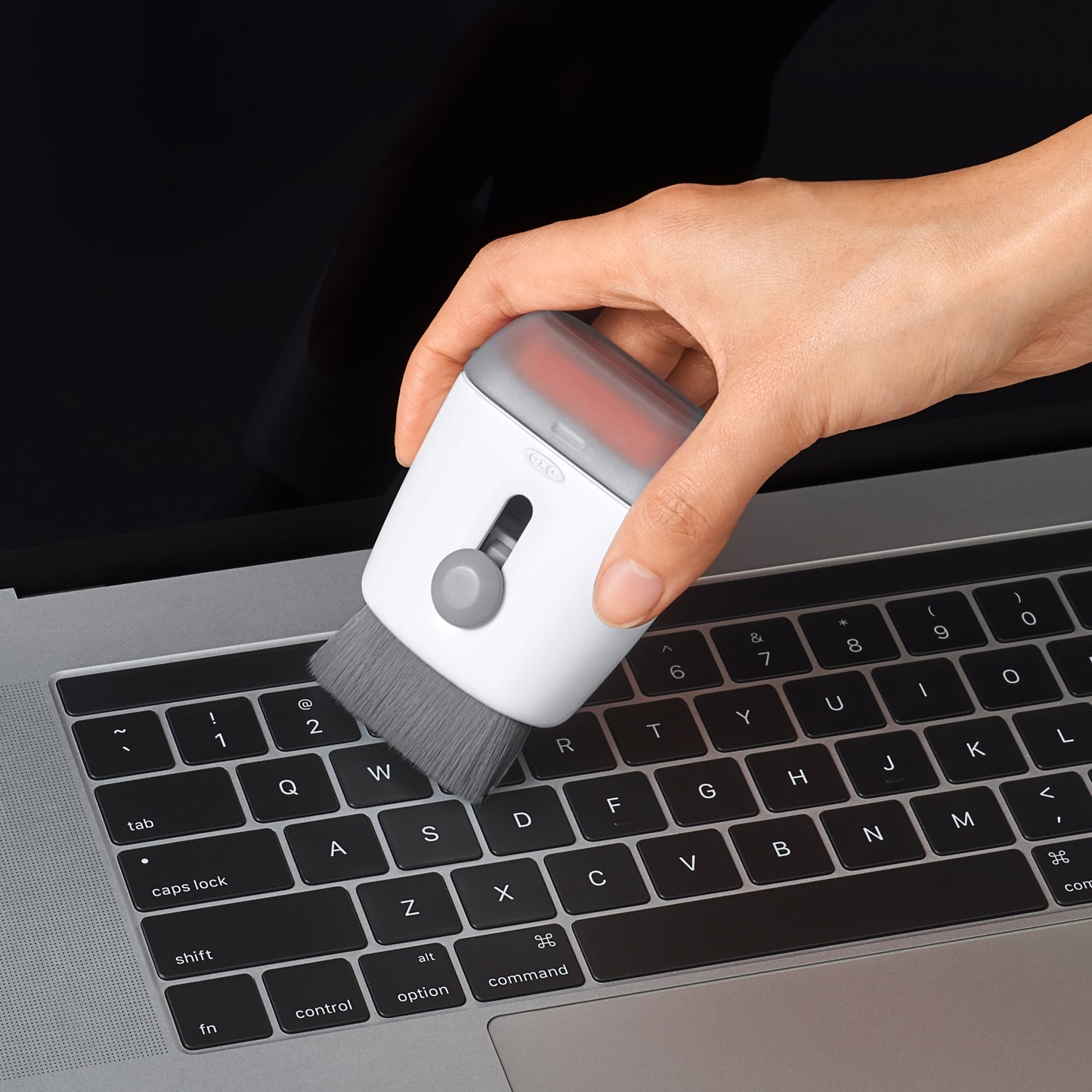 OXO  SWEEP AND SWIPE LAPTOP CLEANER